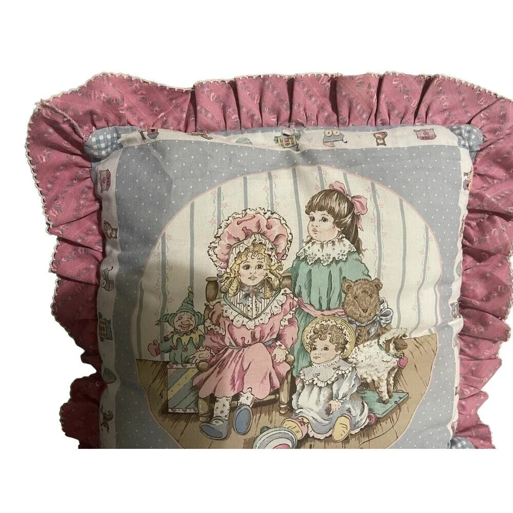 Vintage Handmade Quilted Girls Bear Pink Accent Pillow 80’s 15x15 RARE